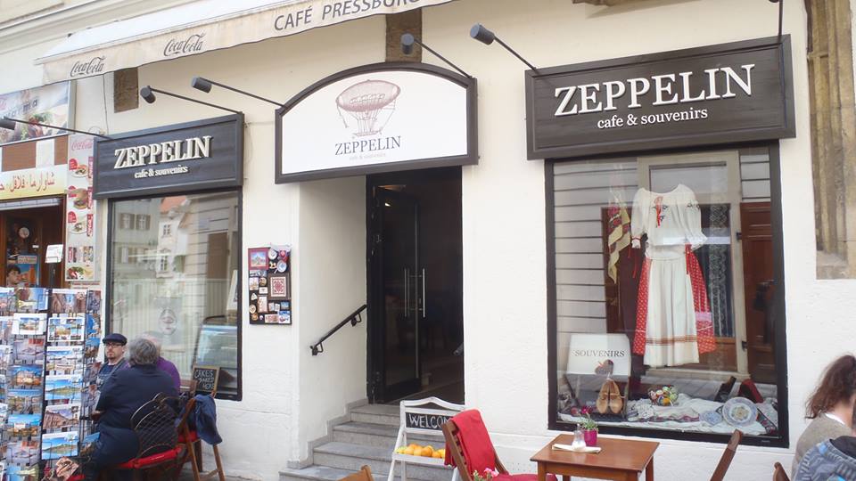 cafe_zeppelin